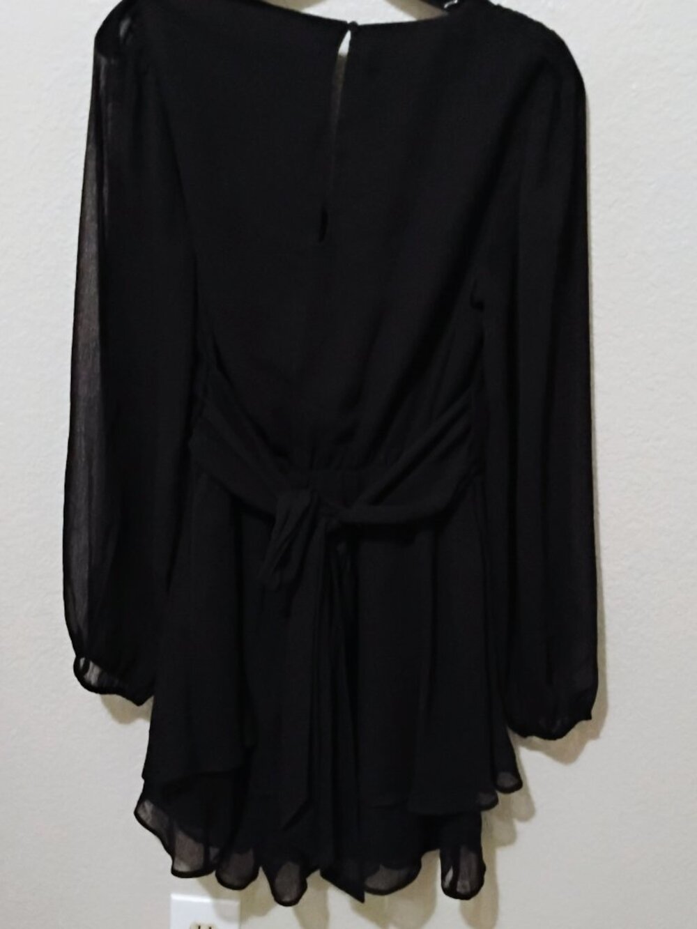 Express Romper - Picture 2 of 10